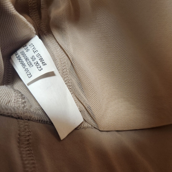 Under Armour Taupe Sports Bra - Picture 7 of 8